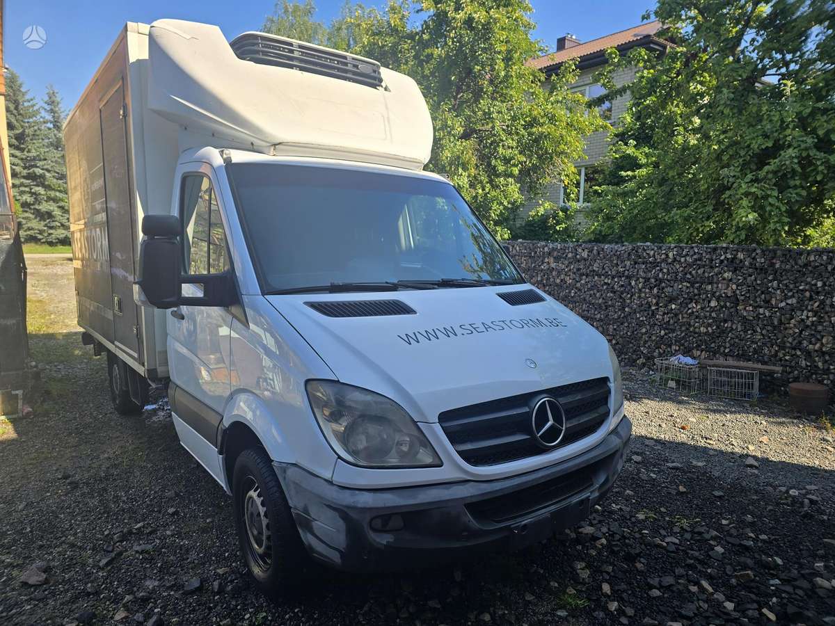 Mercedes-Benz Sprinter, 2011