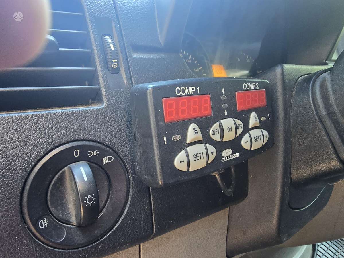 Mercedes-Benz Sprinter 2011 — photo 13