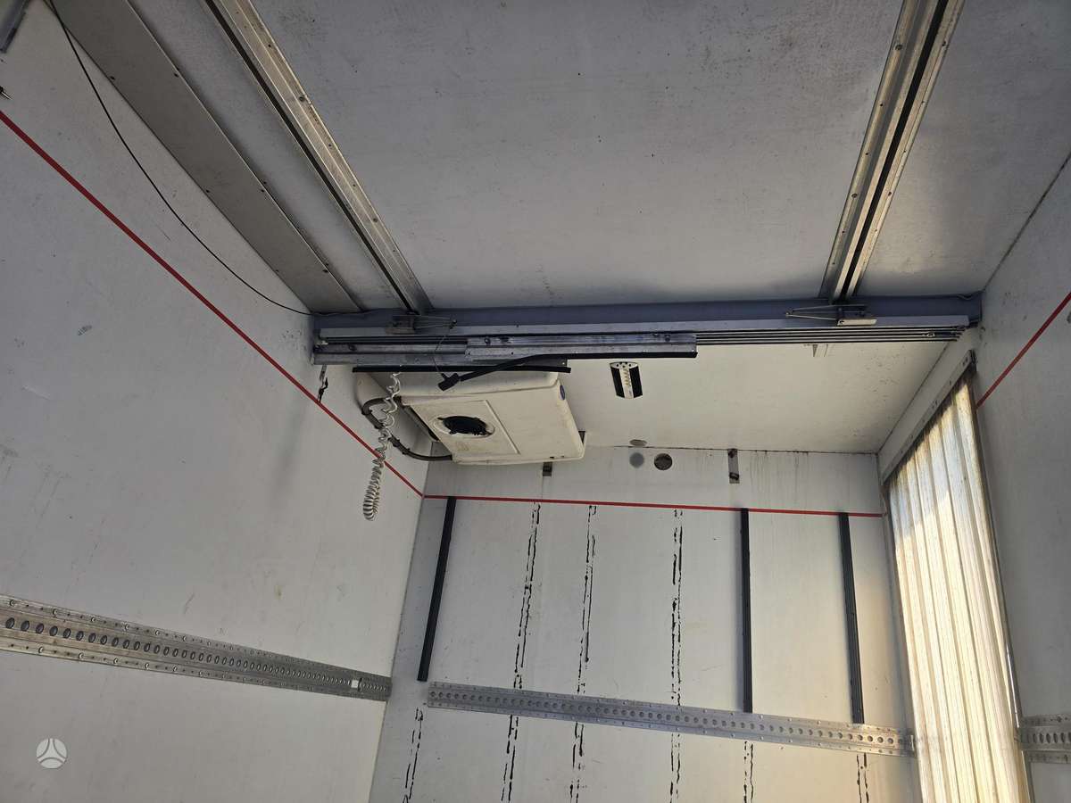 Mercedes-Benz Sprinter 2011 — photo 20