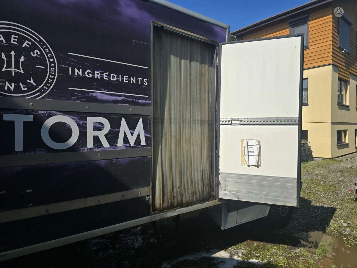 Mercedes-Benz Sprinter 2011 — photo 21