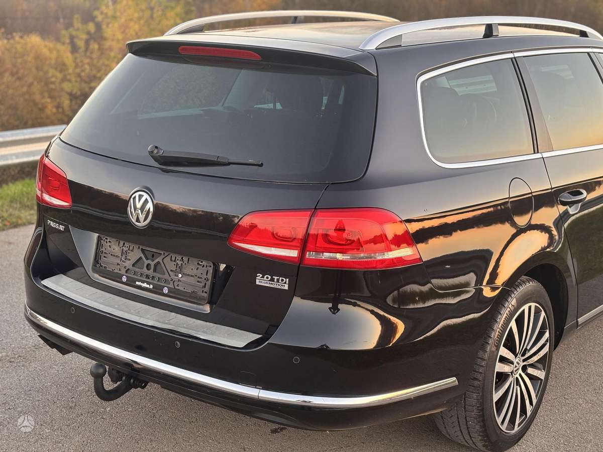 Volkswagen Passat 2011 — photo 11