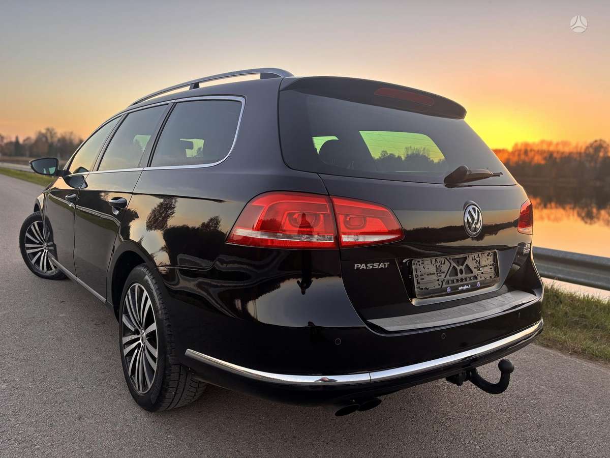 Volkswagen Passat 2011 — photo 8