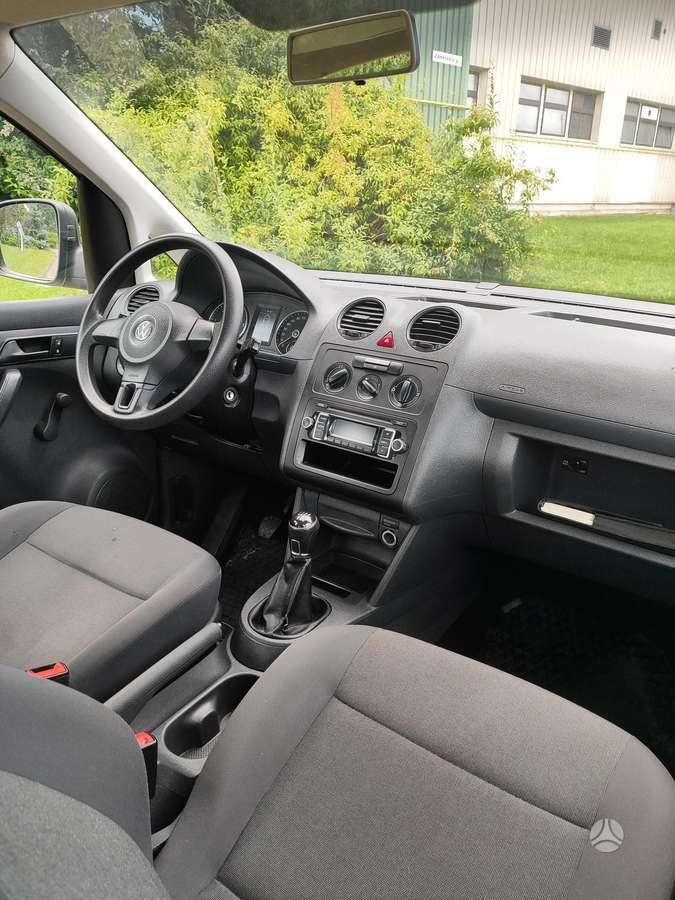 Volkswagen Caddy 2013 — photo 12