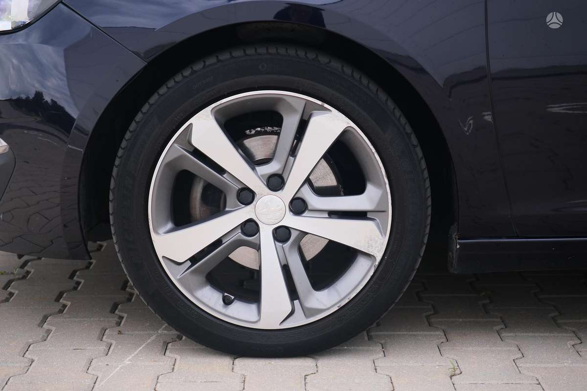 Peugeot 308 2014 — фото 11