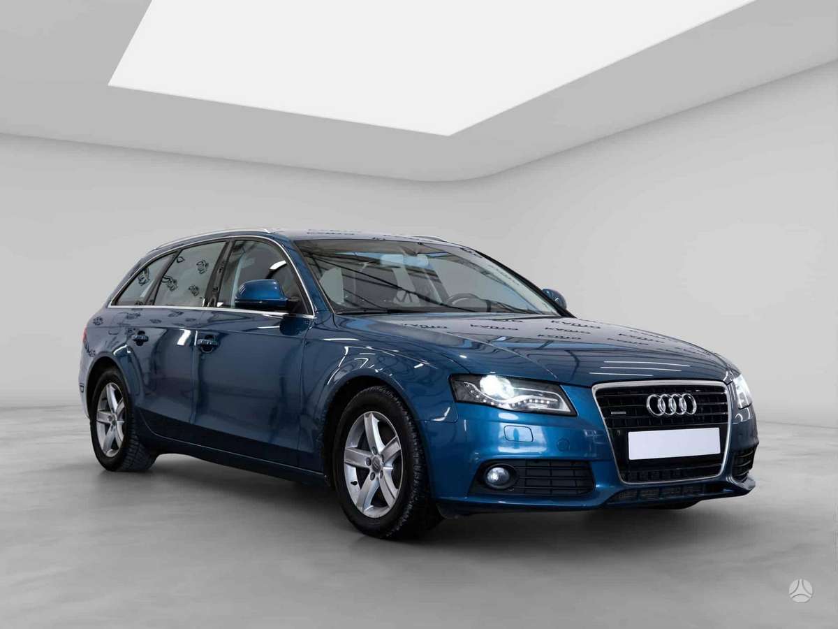 Audi A4 2009 — двигун 3000 cm³, 239 HP (176kW)
