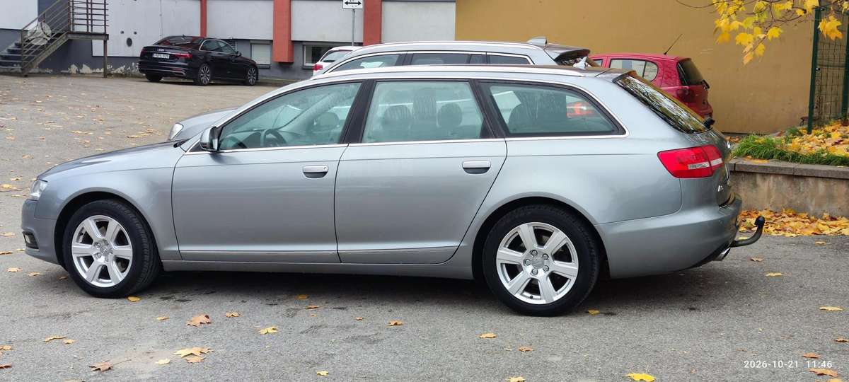 Audi A6 2009 — вигляд ззаду