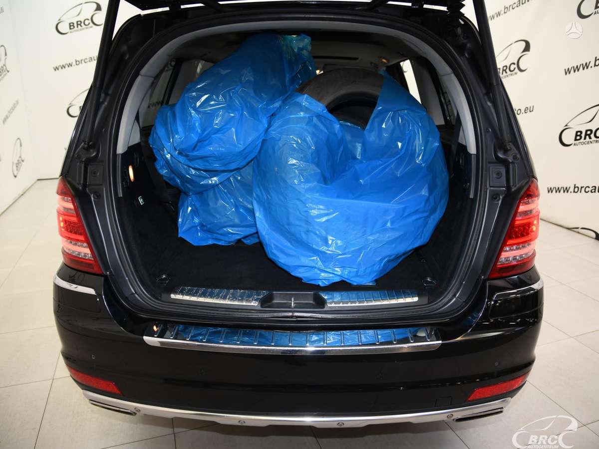 Mercedes-Benz GL350 2011 — photo 20