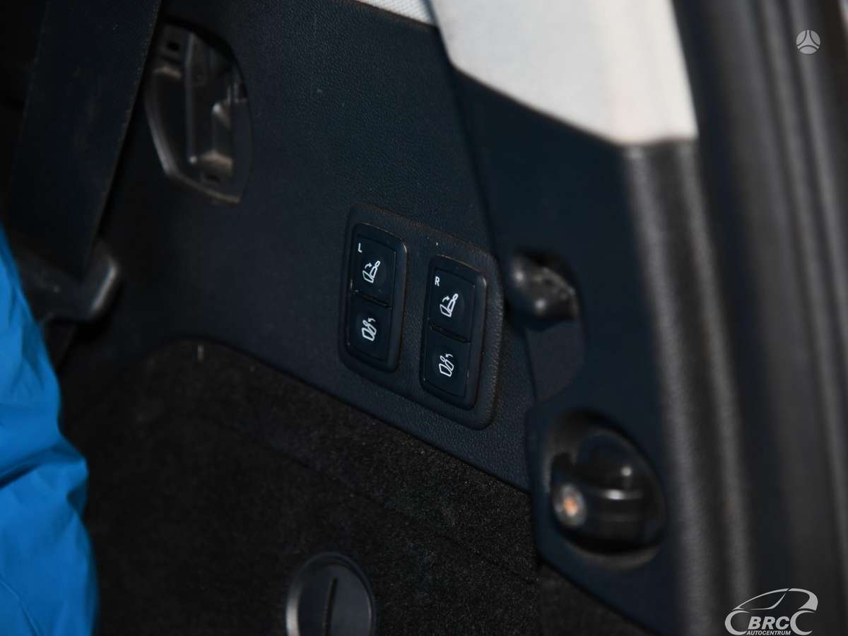 Mercedes-Benz GL350 2011 — photo 22