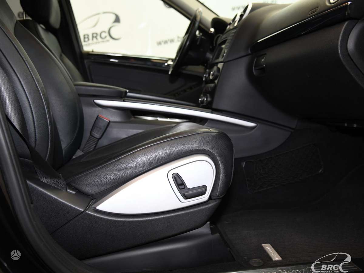 Mercedes-Benz GL350 2011 — photo 7
