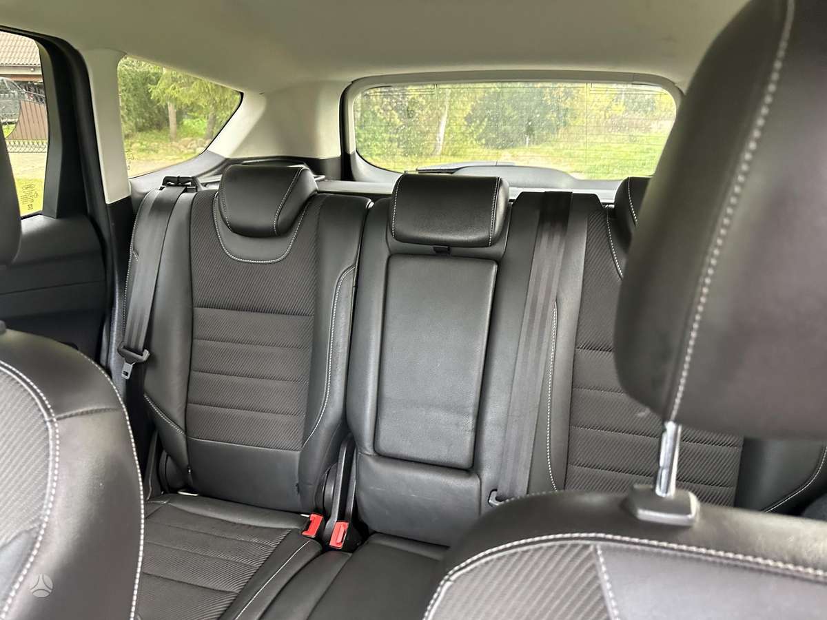 Ford Kuga 2014 — photo 7
