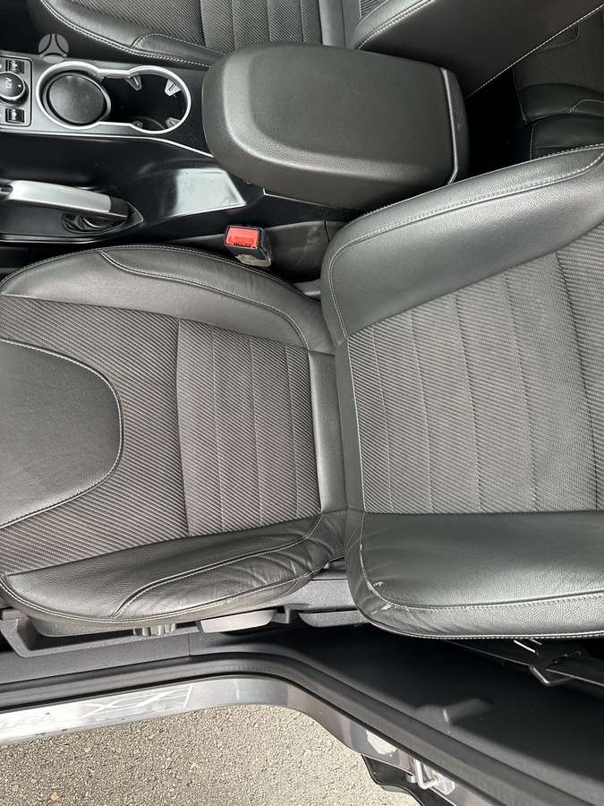 Ford Kuga 2014 — photo 8