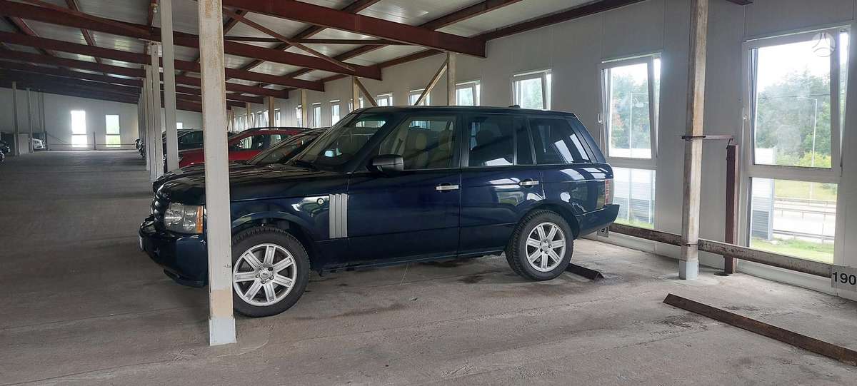 Land Rover 2007 — вигляд ззаду