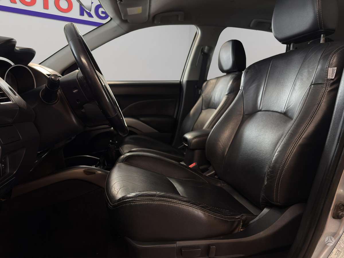 Citroen C-Crosser 2009 — photo 14
