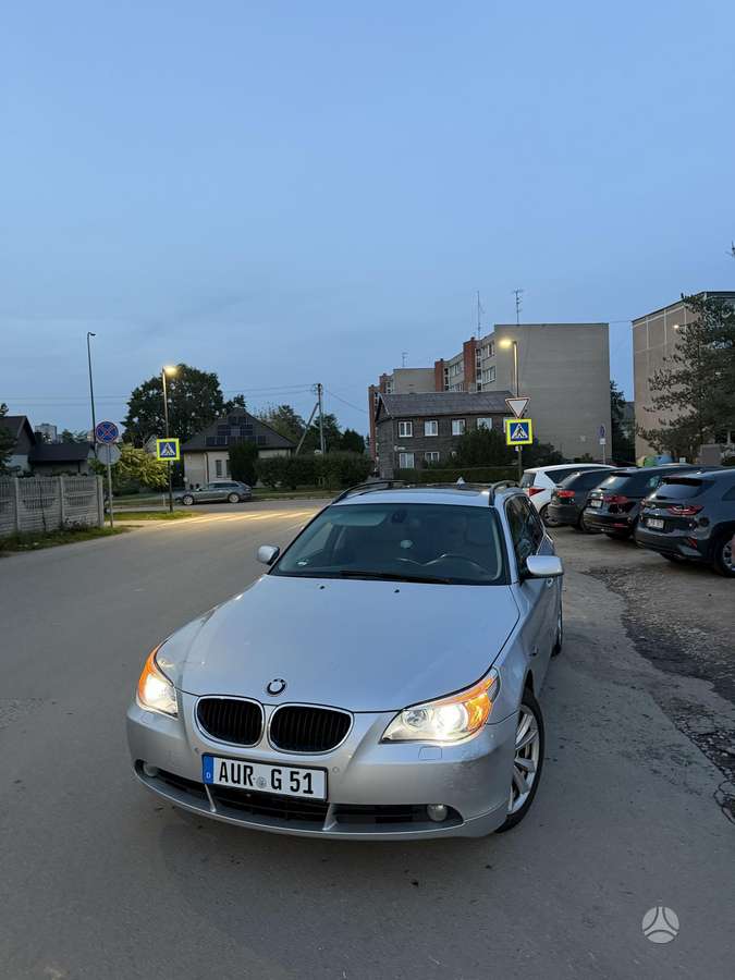 BMW 525 2006 — вигляд ззаду