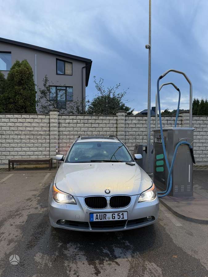 BMW 525 2006 — двигун 2497 cm³, 177 HP (130kW)