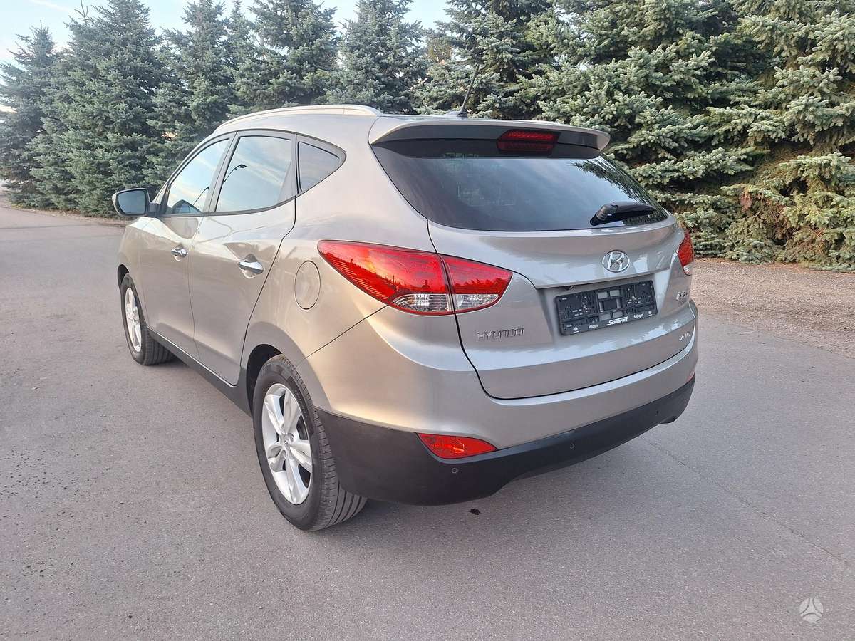 Hyundai ix35 2010 — photo 5