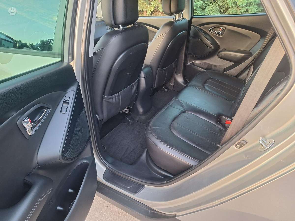 Hyundai ix35 2010 — photo 6