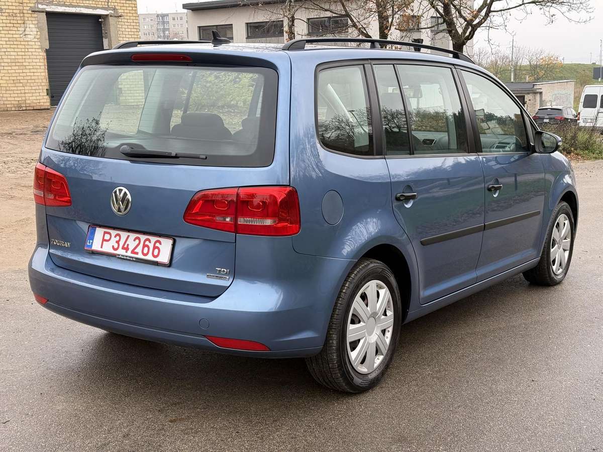 Volkswagen Touran 2012 — photo 6