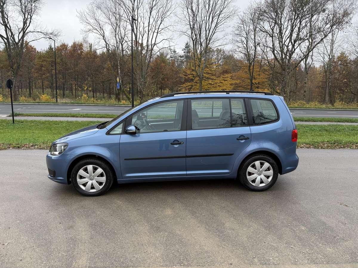Volkswagen Touran 2012 — photo 8