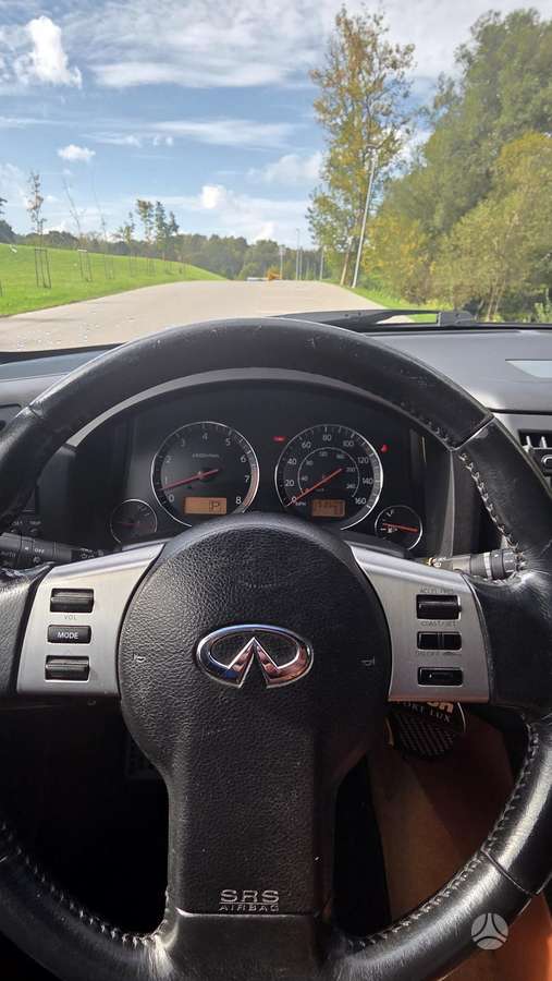 Infiniti FX35 2006 — photo 6