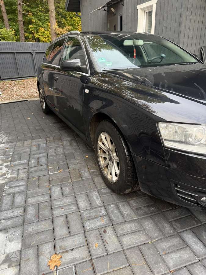 Audi A6 2006 — interior