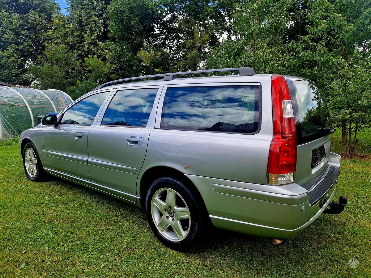 Volvo V70 2007 — двигун 2400 cm³, 163 HP (120kW)