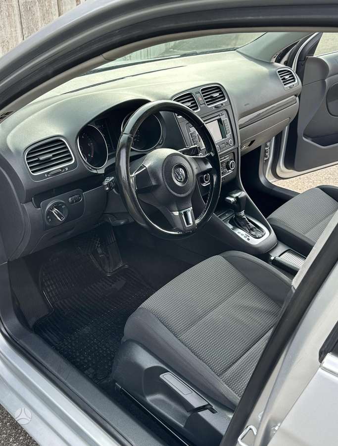 Volkswagen Golf 2010 — photo 9