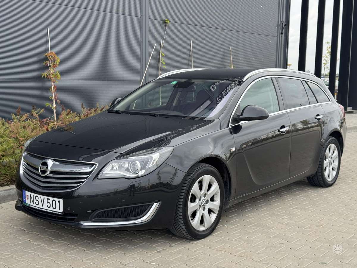 Opel Insignia 2014 — rear view