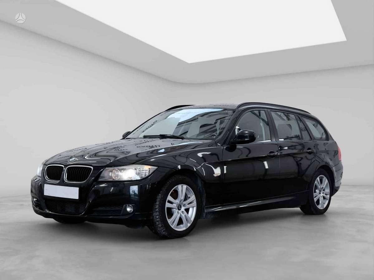 BMW 320, 2010
