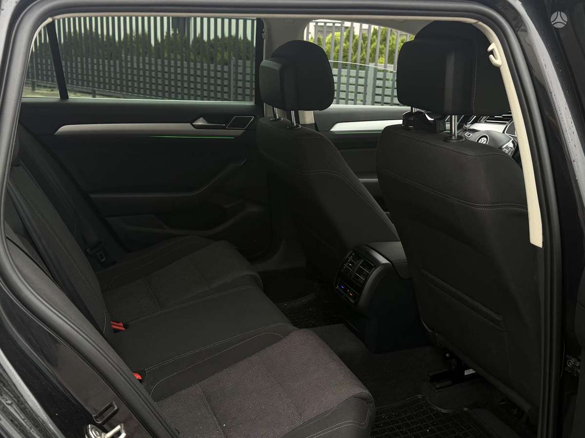 Volkswagen Passat 2015 — photo 13