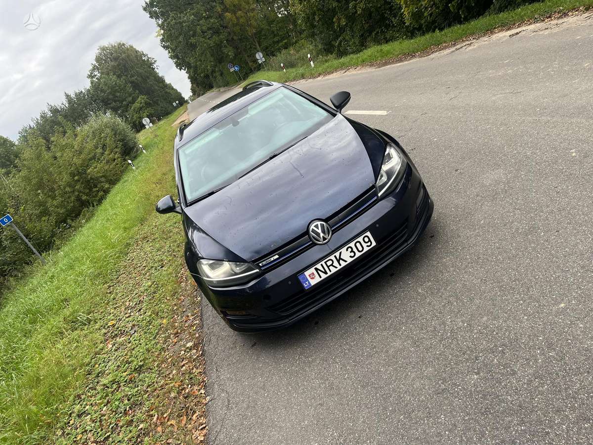 Volkswagen Golf 2014 — rear view