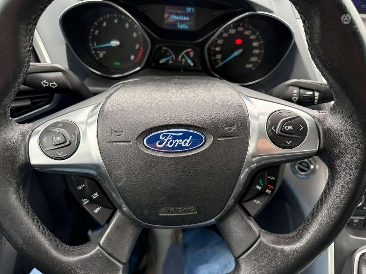 Ford C-MAX 2011 — photo 10