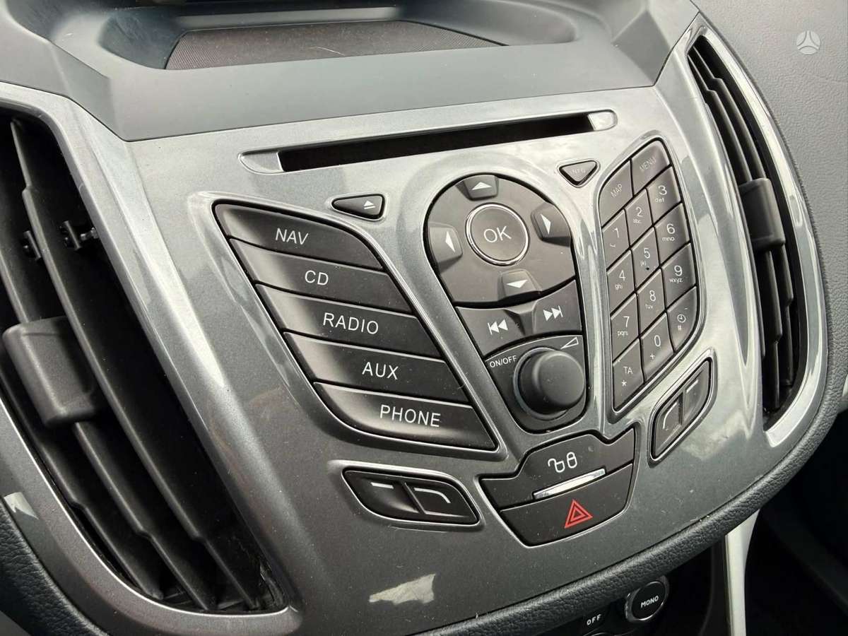 Ford C-MAX 2011 — photo 12