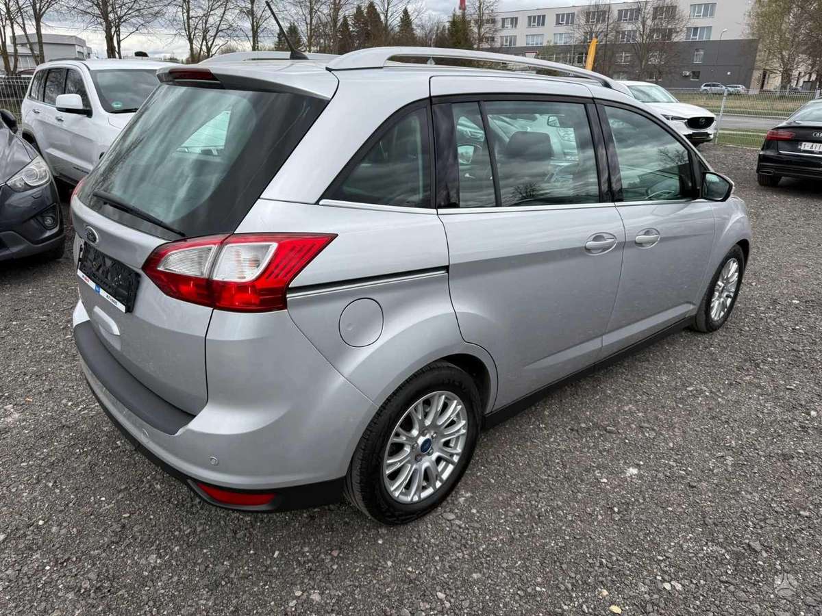 Ford C-MAX 2011 — interior