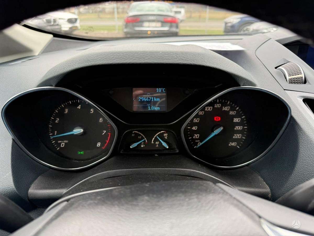 Ford C-MAX 2011 — photo 9