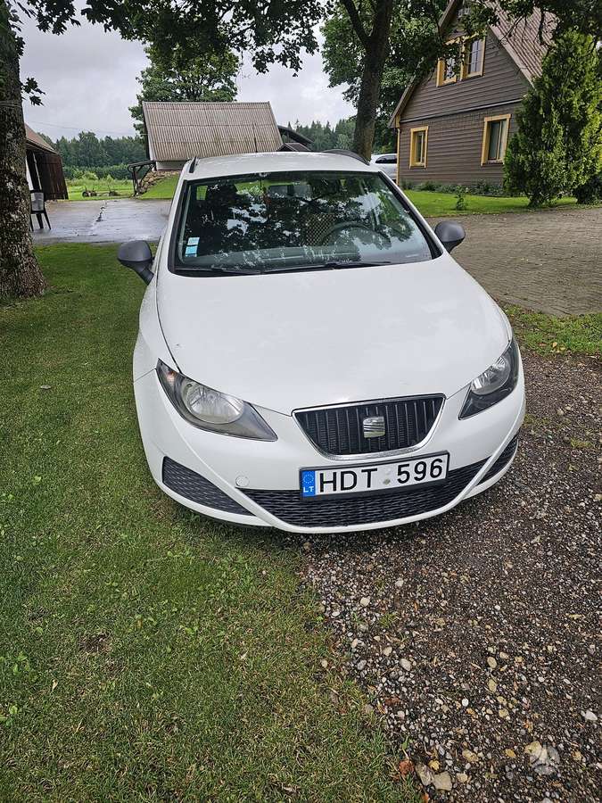 Seat Ibiza 2010 — interior