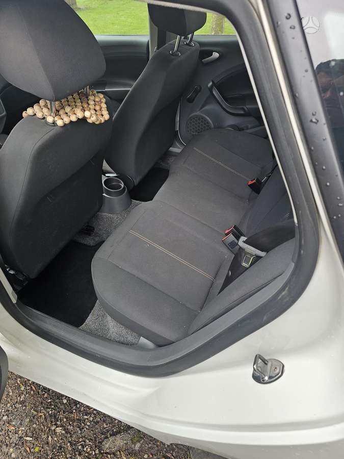 Seat Ibiza 2010 — photo 6