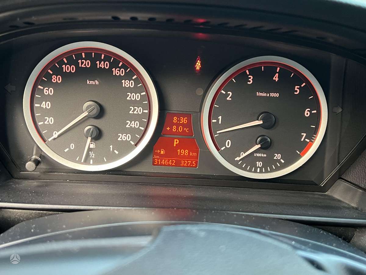 BMW 525 2005 — photo 15