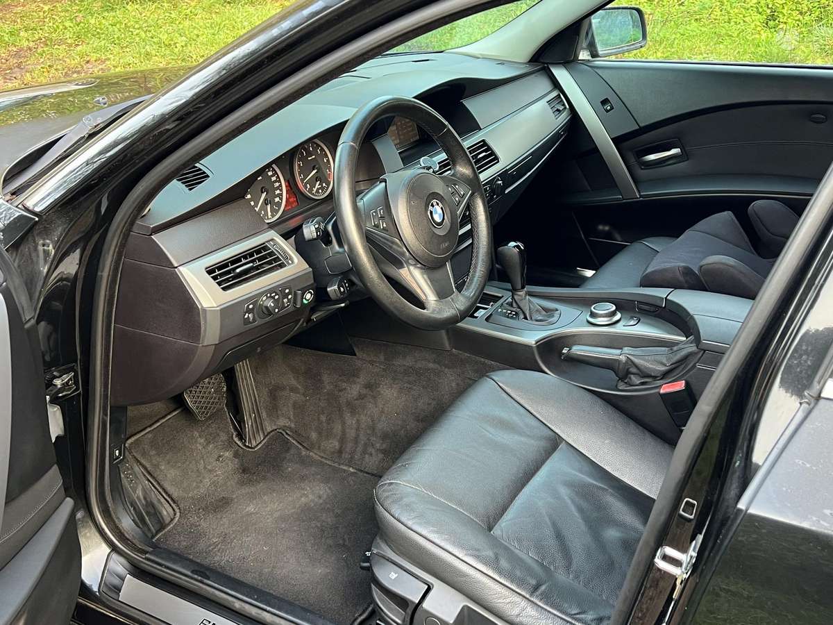 BMW 525 2005 — photo 16