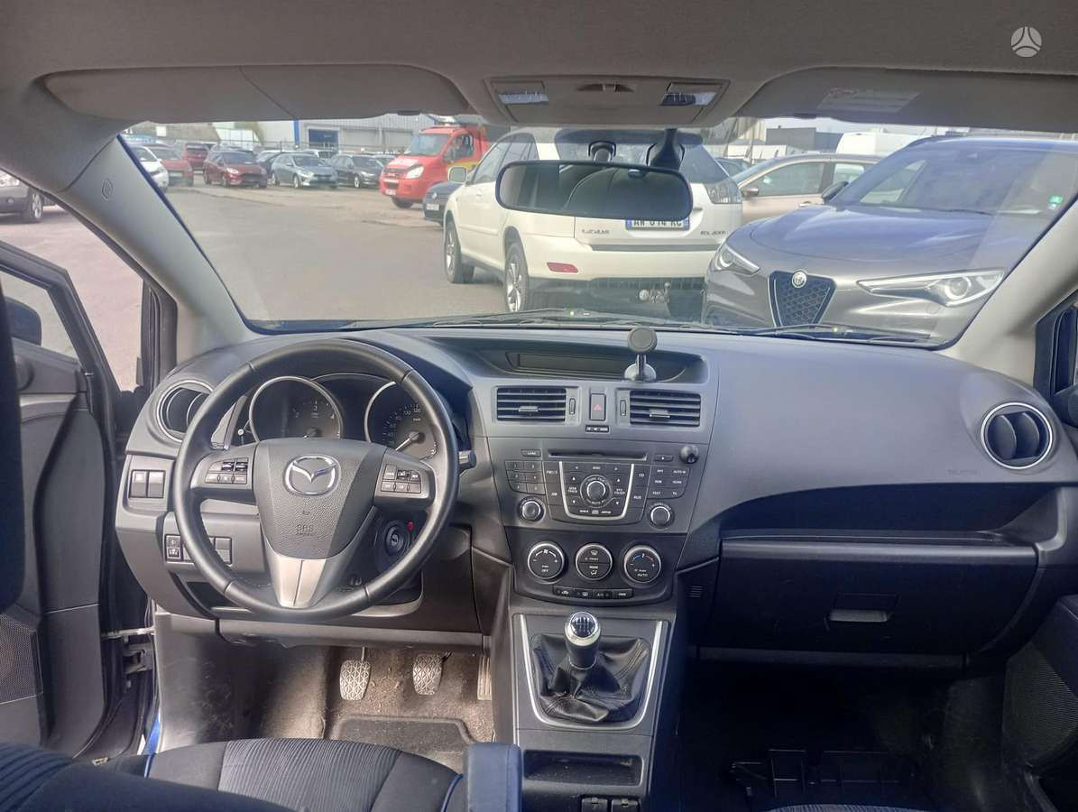 Mazda 5 2013 — photo 11