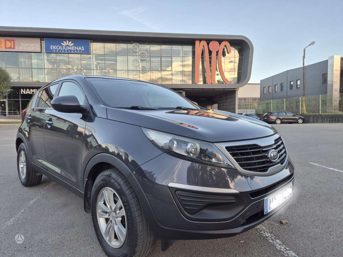 Kia Sportage 2012 — interior