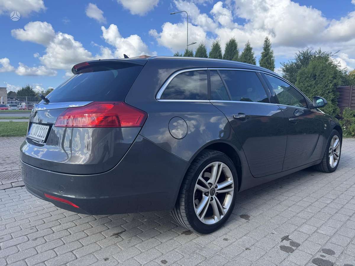 Opel Insignia 2014 — photo 10