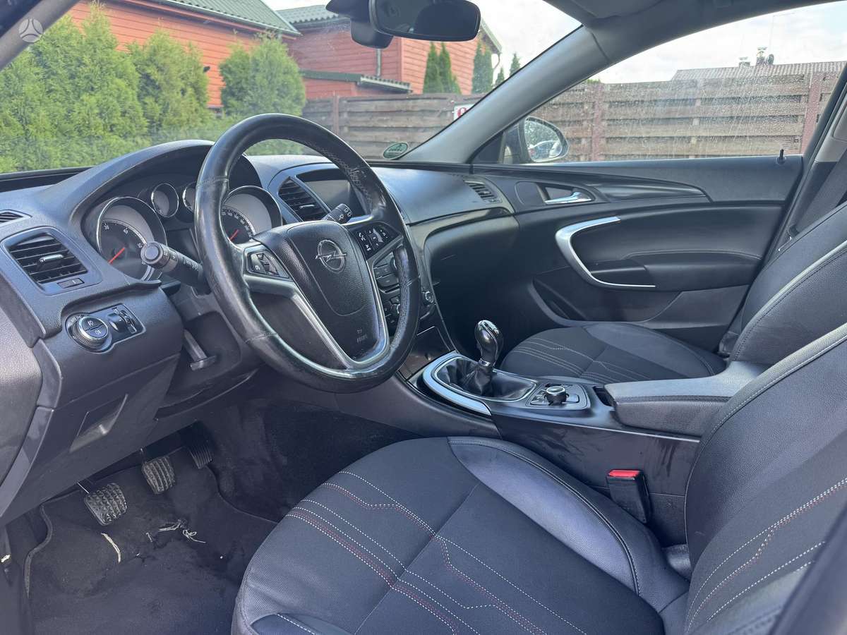 Opel Insignia 2014 — photo 15