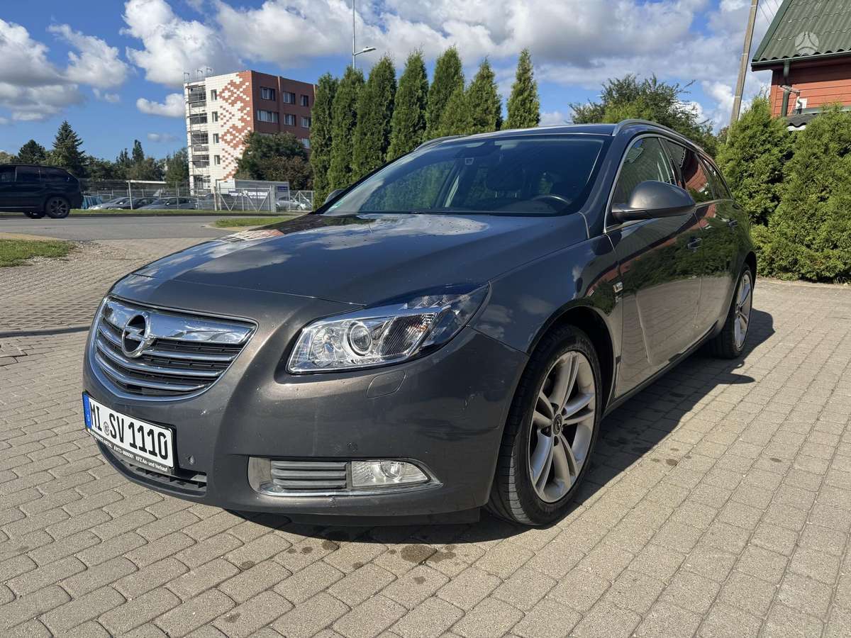 Opel Insignia 2014 — engine 1956 cm³, 160 HP (118kW)