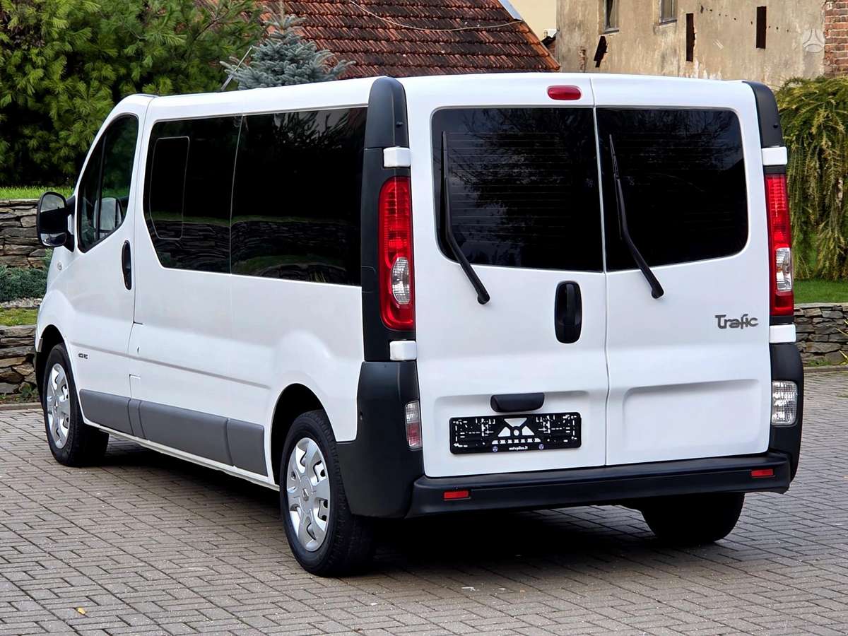 Renault Trafic 2009 — photo 5