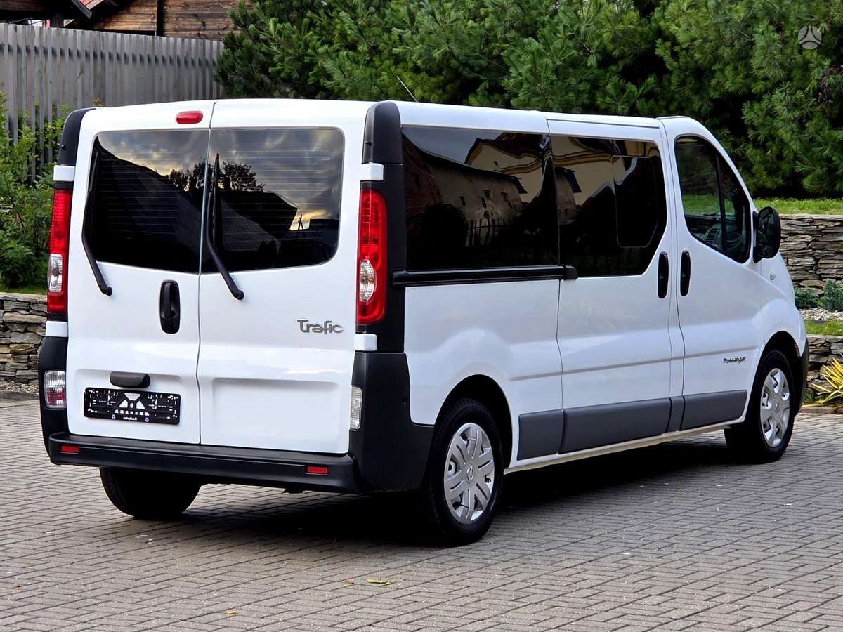 Renault Trafic 2009 — photo 8