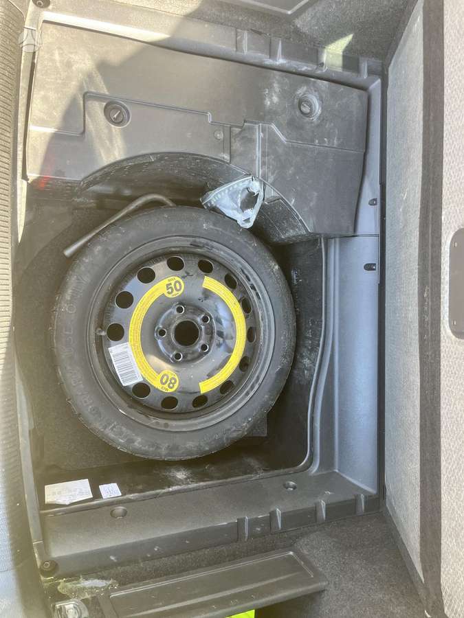 Volkswagen Passat 2012 — photo 11