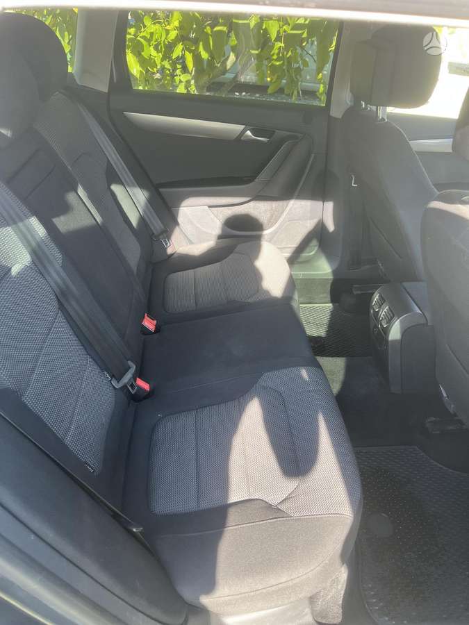 Volkswagen Passat 2012 — photo 12