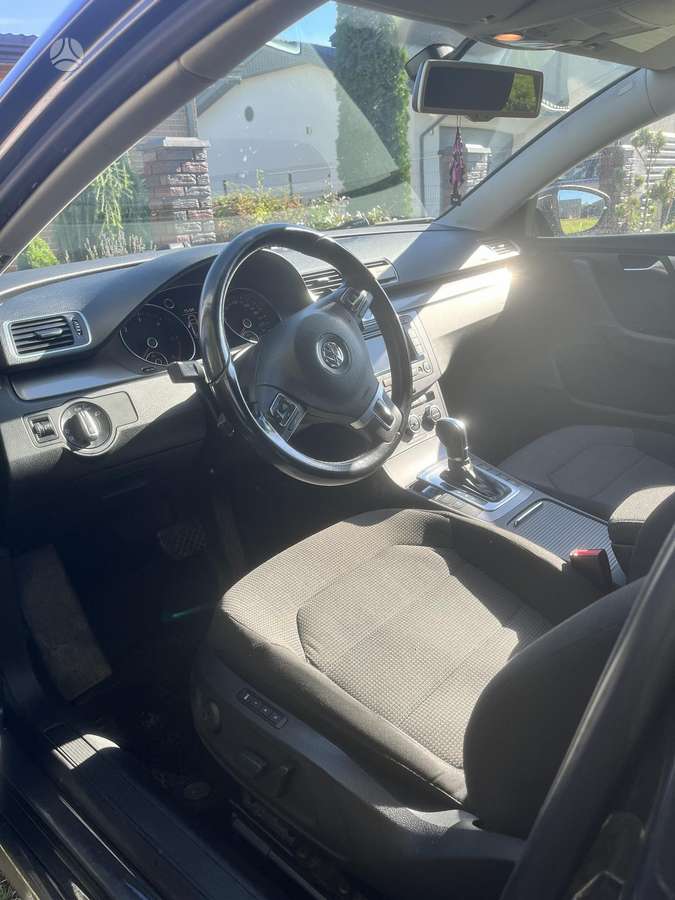 Volkswagen Passat 2012 — photo 15