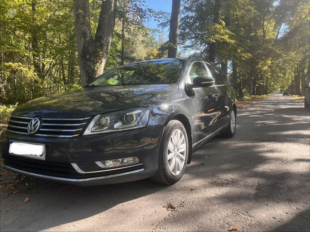 Volkswagen Passat 2012 — photo 7